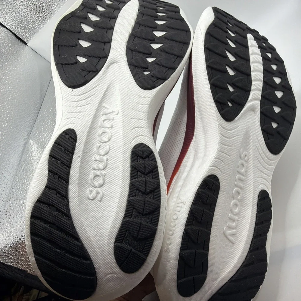 Saucony Mens Ride 19 Sneakers Runners Running Shoes in White/Crimson Size 10.5